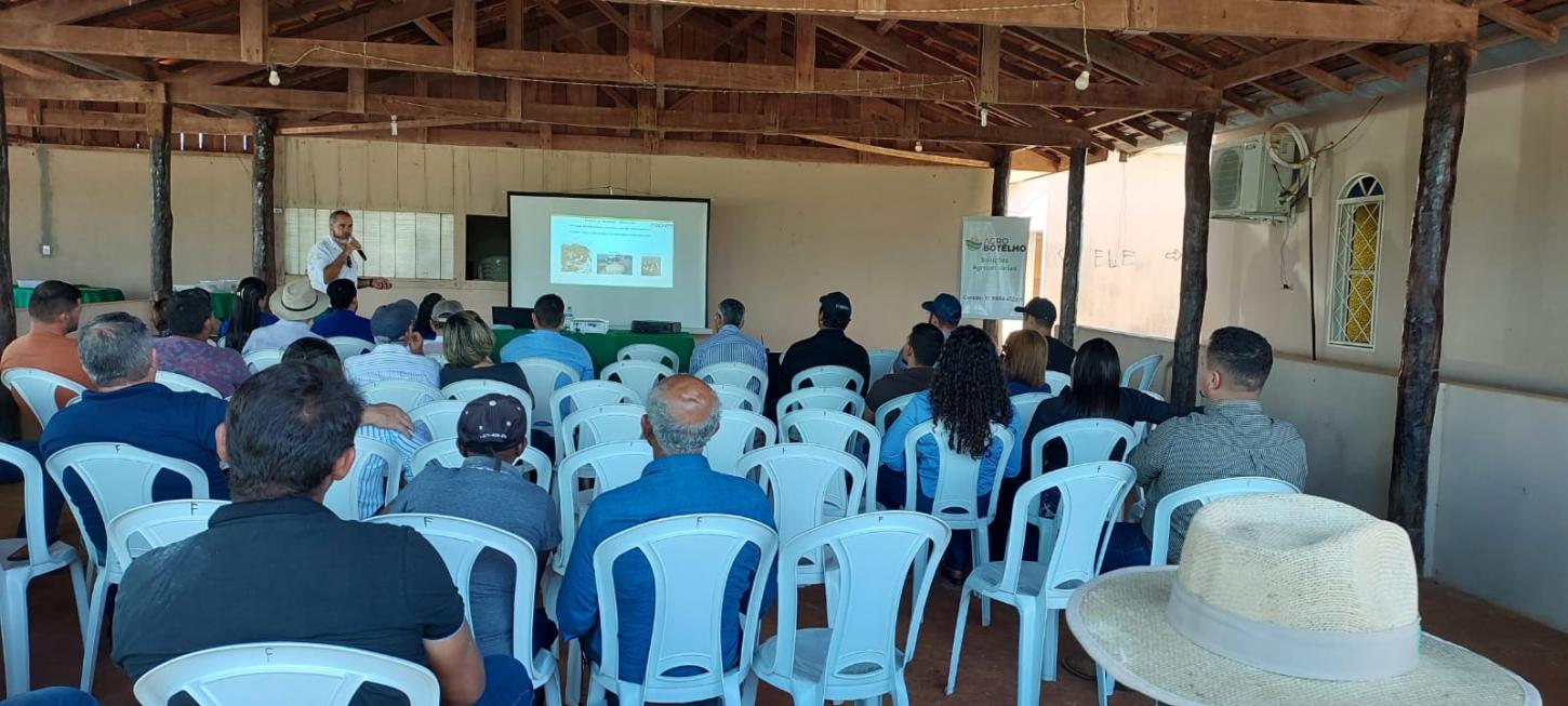 Dia de Campo reúne produtores em Conquista D’Oeste para capacitação em piscicultura e bovinocultura de leite