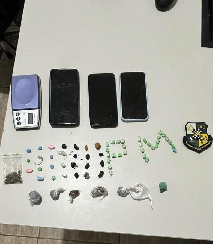 Polícia Militar apreende drogas, cumpre mandado de internação e investiga possível caso de estupro de vulnerável em Nova Lacerda