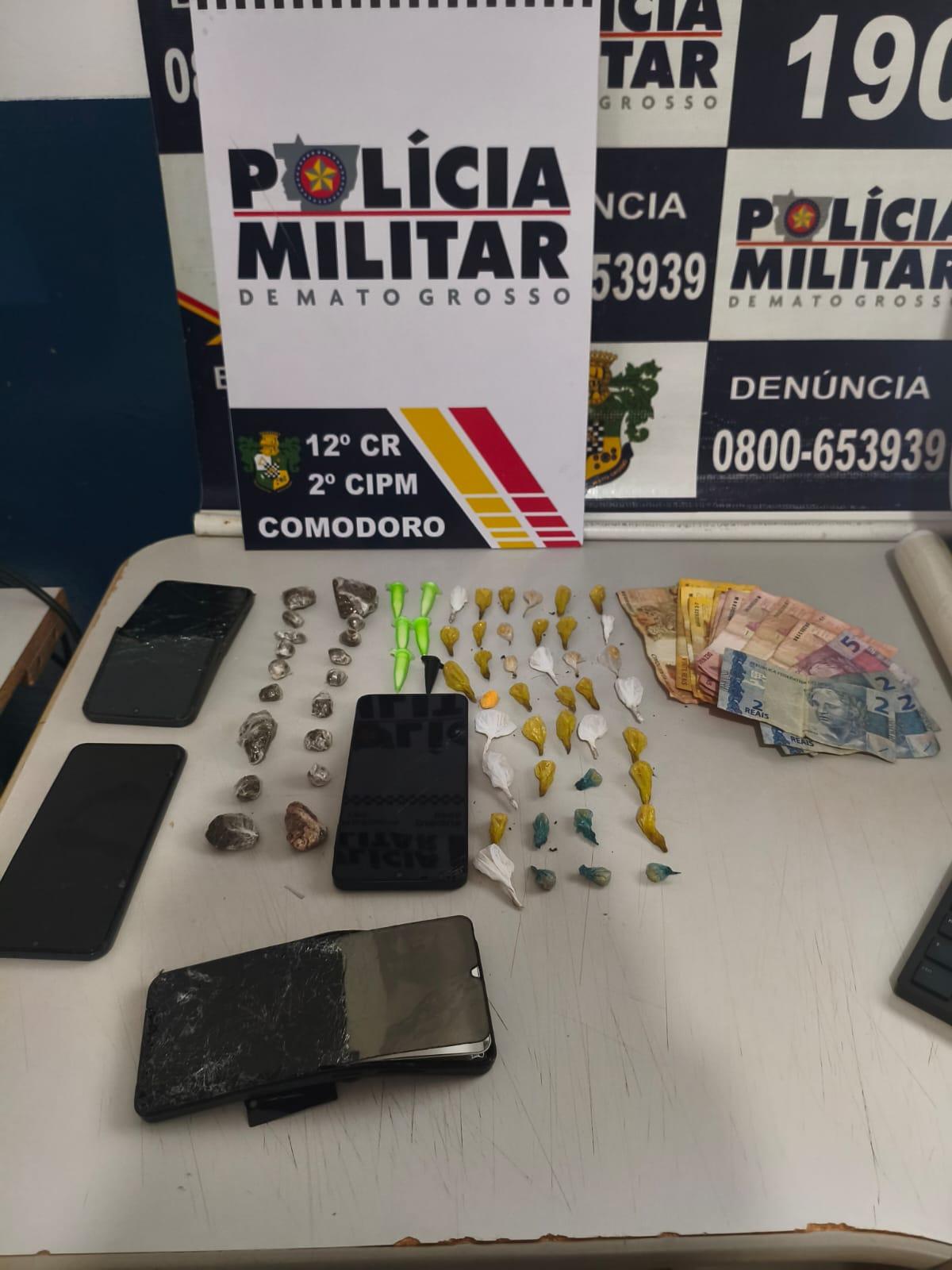 POLÍCIA MILITAR FECHA PONTO DE TRÁFICO E CONDUZ TRÊS SUSPEITOS EM COMODORO