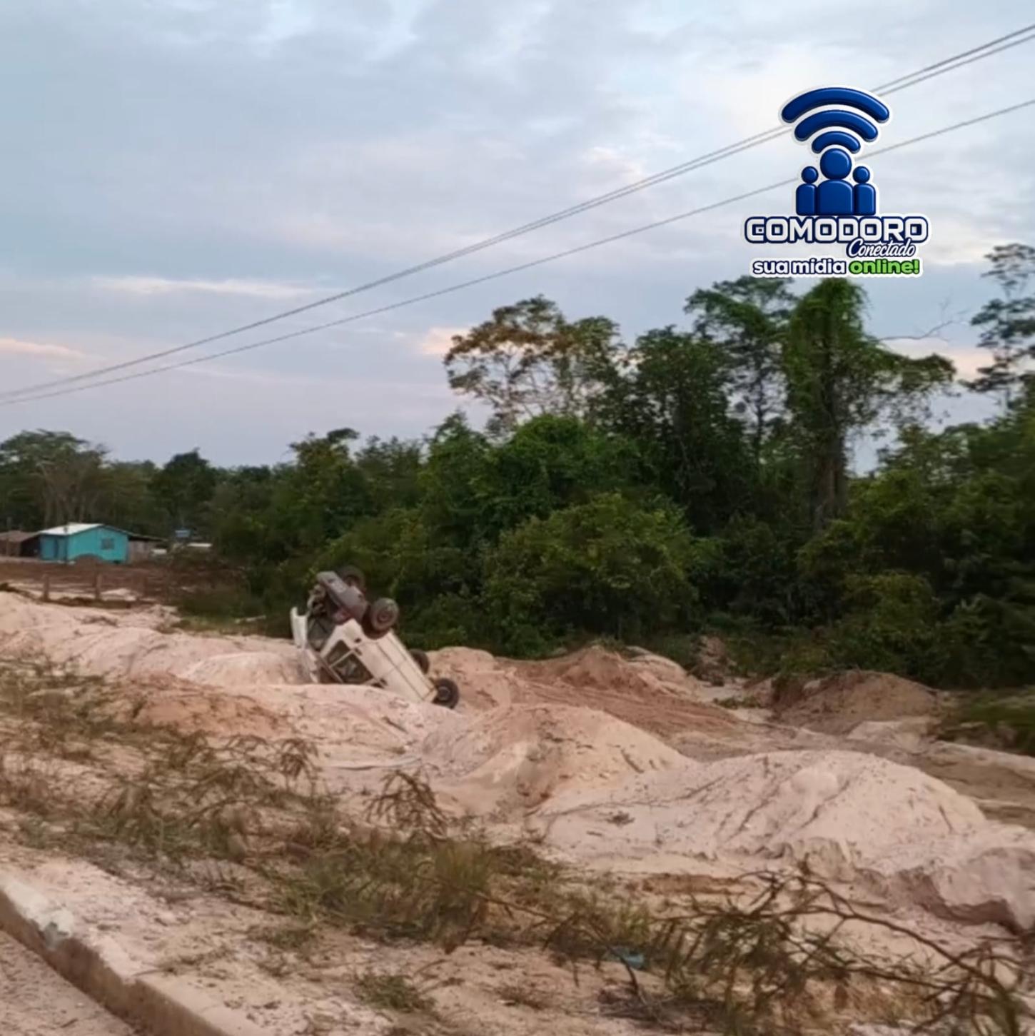 CAPOTAMENTO NA MT-235 NESTA TERÇA-FEIRA